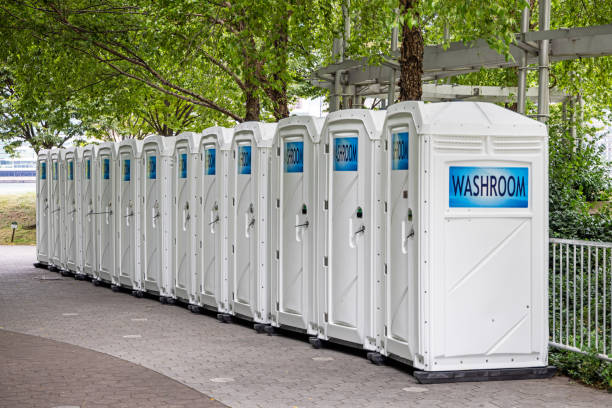 Best Portable toilet rental cost  in Powers Lake, WI